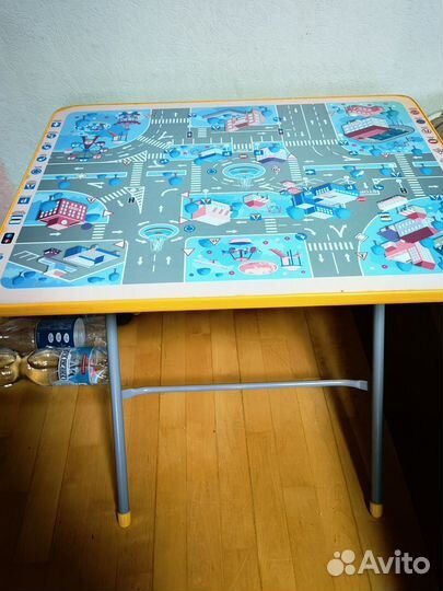 Детский стол