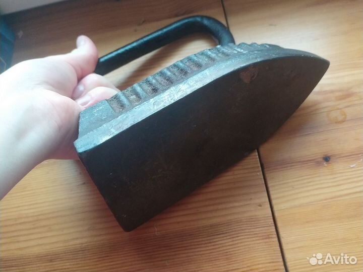 Старый утюг железный 3,5