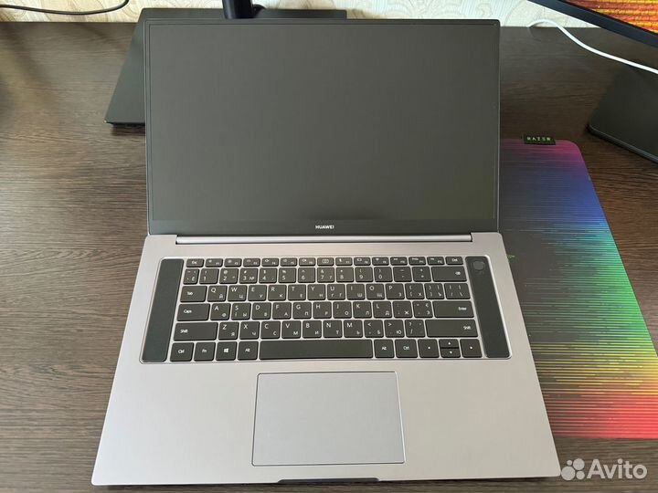 Huawei Matebook D16