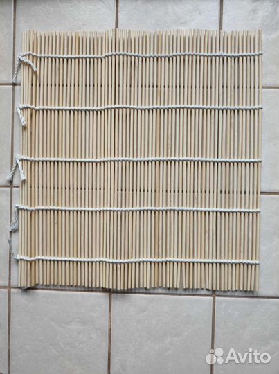 Бамбуковый коврик для роллов