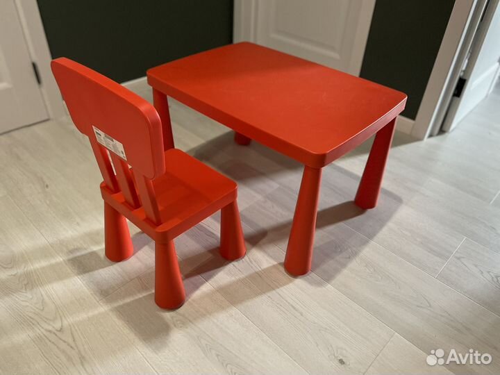 Детский стол и стульчик Икеа