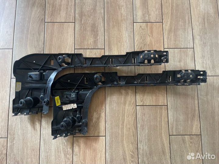 Кронштейн бампера задний левый Bmw X3 G01 С 2017