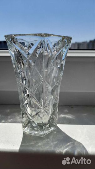 Хрустальная ваза