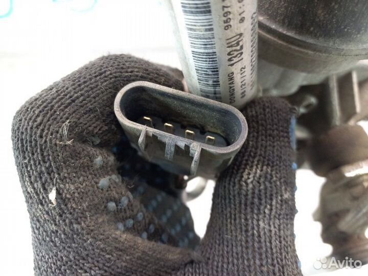 Трапеция стеклоочистителей Chevrolet Cruze 1 1.6