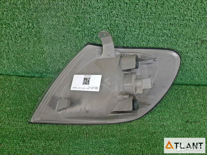 Поворотник передний правый toyota spacio