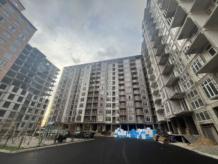 2-к. квартира, 75 м², 9/12 эт.