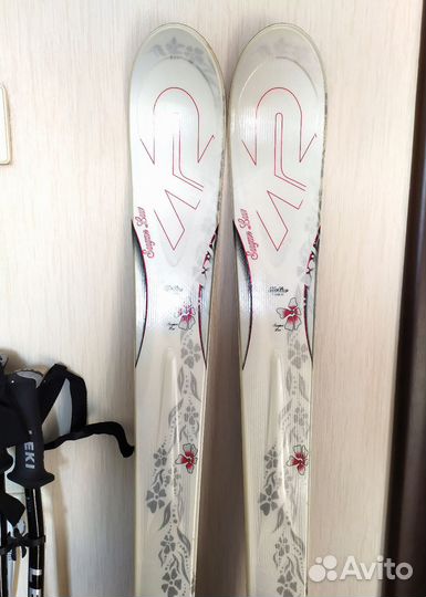 Горные лыжи женские комплект