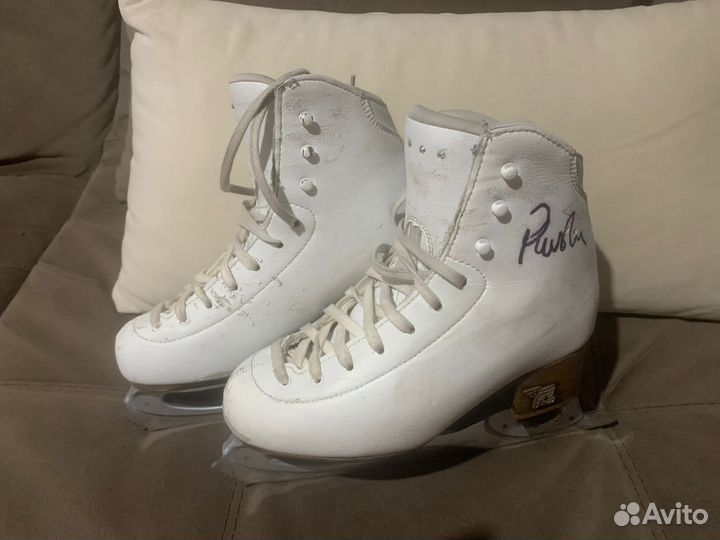 Фигурные коньки risport