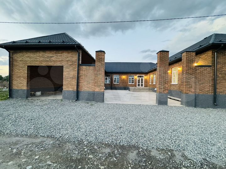 Дом 500 м² на участке 10 сот.