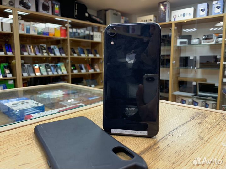 iPhone Xr, 64 ГБ