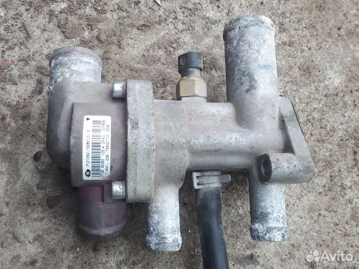 Корпус термостата лада приора