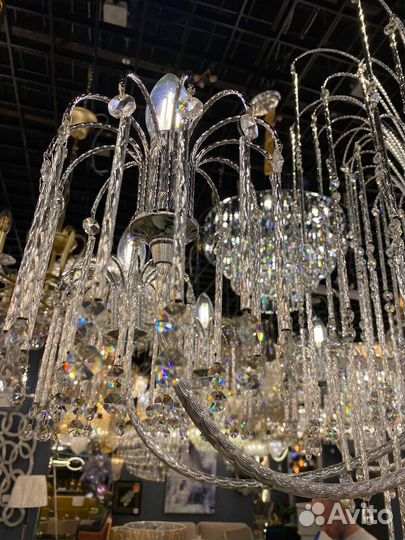 Люстра для шикарного интереьера