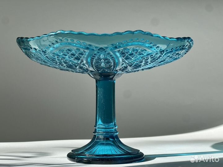 Ваза на ножке СССР Купоросное стекло
