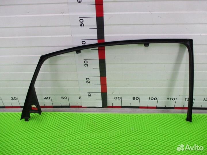 Уплотнитель стекла двери задней правой Hyundai Gen