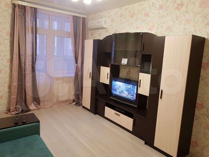 2-к. квартира, 57 м², 6/18 эт.