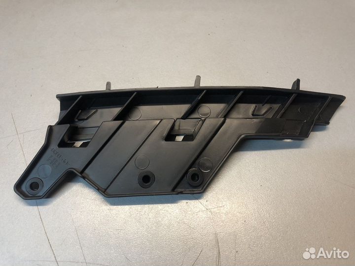 Кронштей правой фары chevrolet cruze