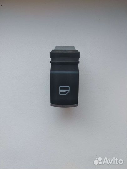 Кнопки стеклоподъемников VW Passat