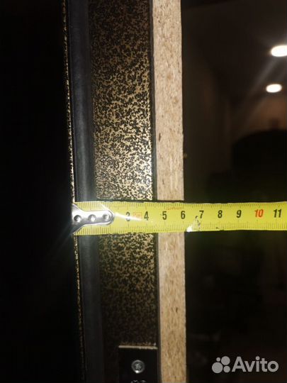 Металлическая входная дверь