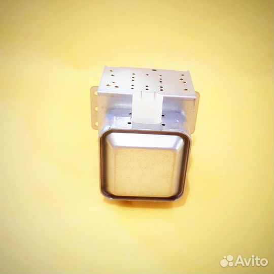 Магнетрон микроволновки свч LG 950W без наклейки