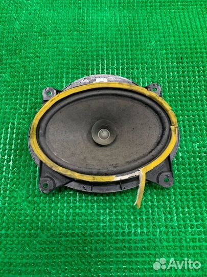 Динамик Toyota Hilux Surf