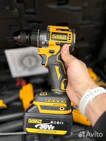 Набор электроинструмента 4в1 DeWalt