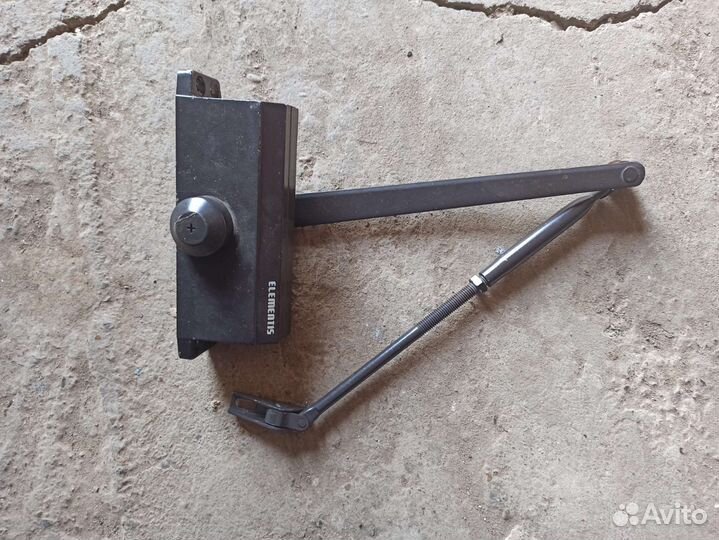 Доводчики дверей