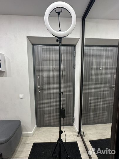 Кольцевая лампа