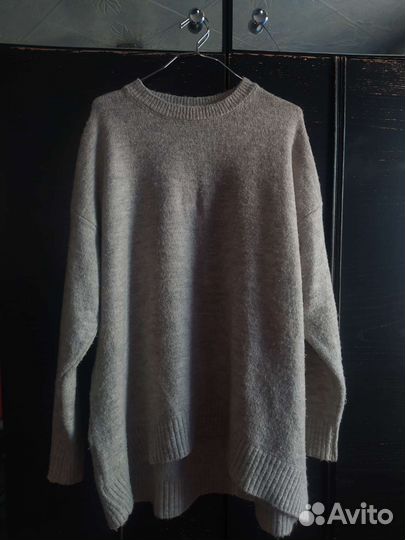Свитер