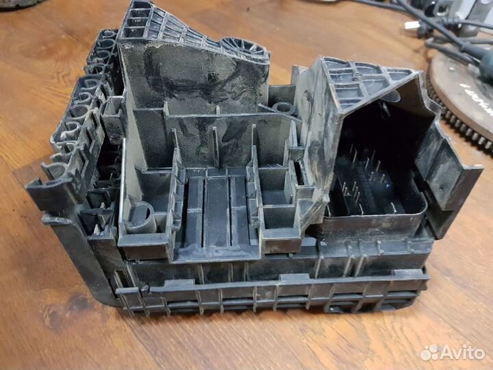 Блок предохранителей Skoda Octavia 2013 1.8 турбо