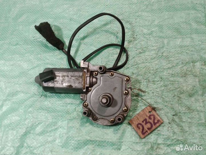 Мотор стеклоподъемника передний Audi A6 C4