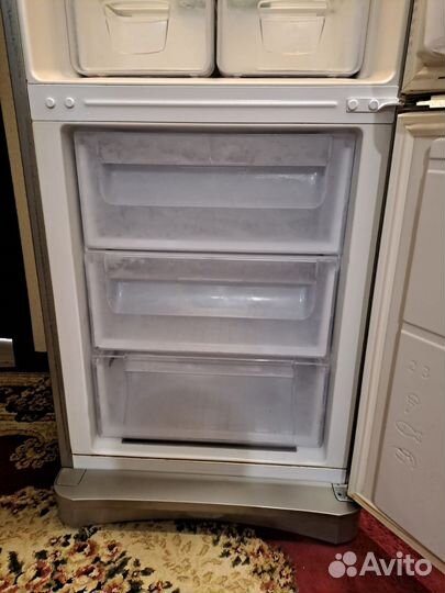 Холодильник indesit no frost 200см