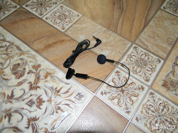 Гарнитура. Автомобильная