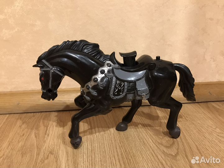 Экшн фигурки Зорро и Торнадо Playmates Toys 1997