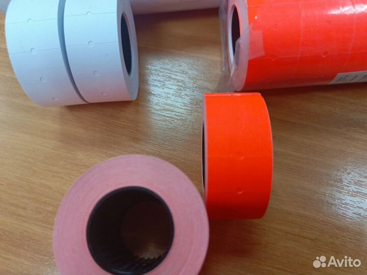 Ценник самоклеящийся