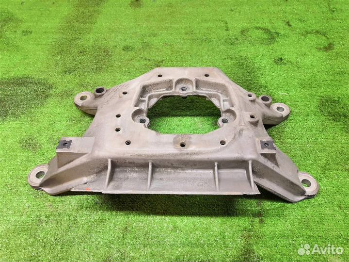 Кронштейн опоры кпп Audi A5 /S5 Coupe/Sportback 2