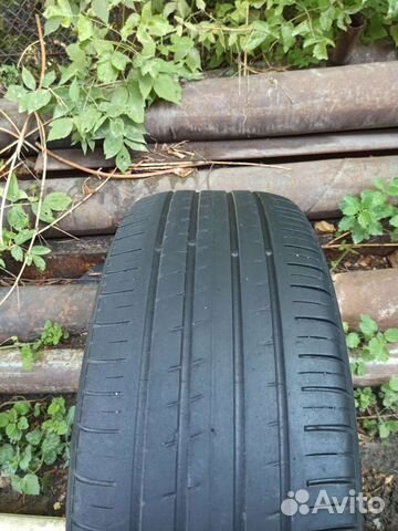 Pirelli P Zero Rosso 235/45 R19