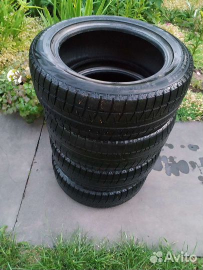 Bridgestone Blizzak Revo GZ 205/55 R16