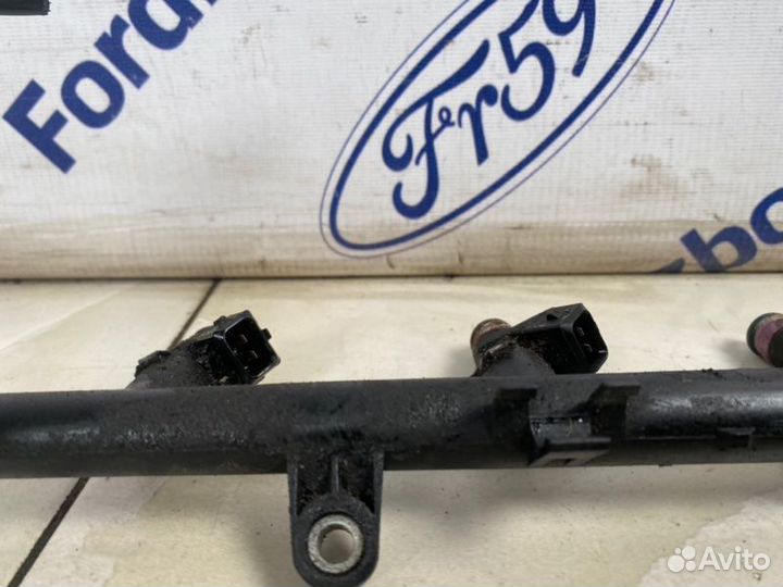 Рампа топливная Renault Scenic JM 1.6 (K4M) 2007