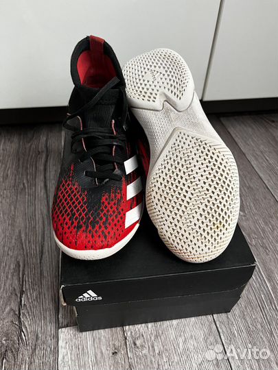 Футзалки adidas predator