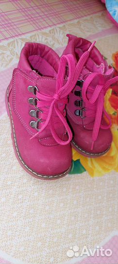 Ботинки демисезонные для девочки 23 размер
