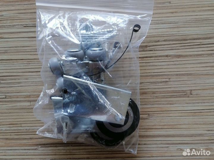 Мебельные комплектующие для шкафов купе