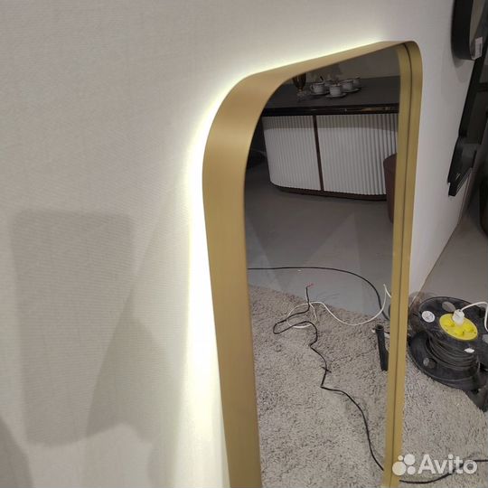 Зеркало с подсветкой