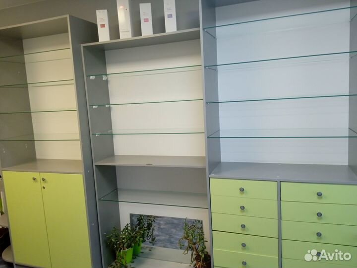 Продам стеллаж стенку