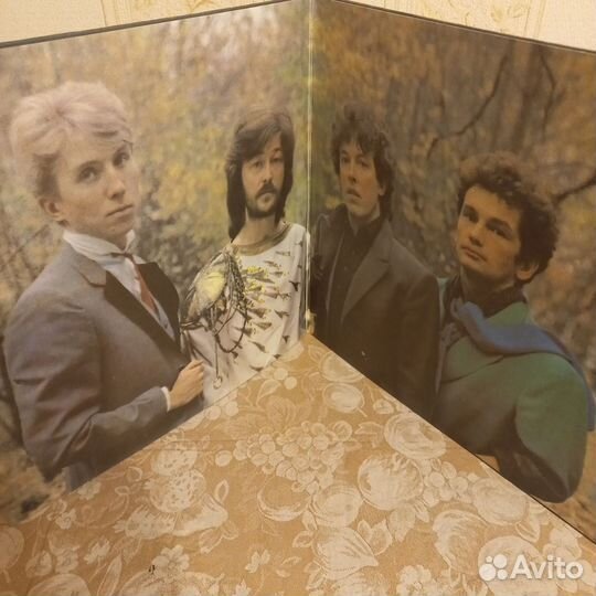 Виниловые диски. машина времени