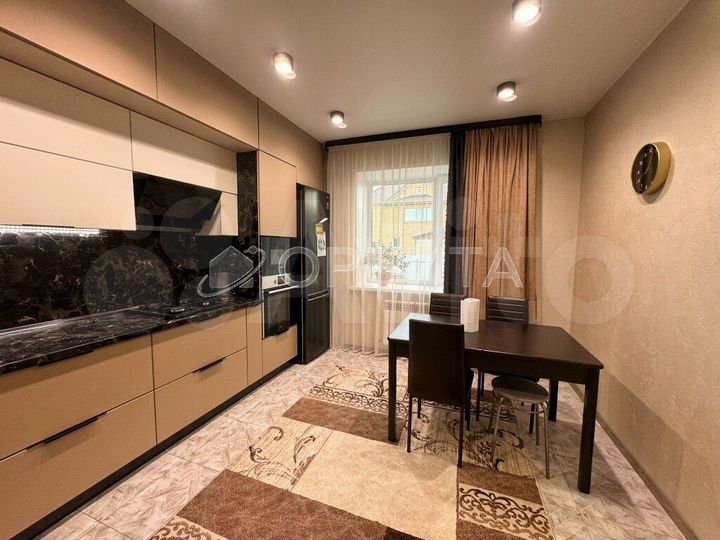 Дом 267,9 м² на участке 11 сот.