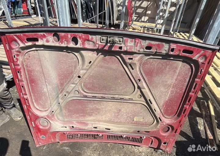 Капот Volkswagen Golf 2 Jetta 2