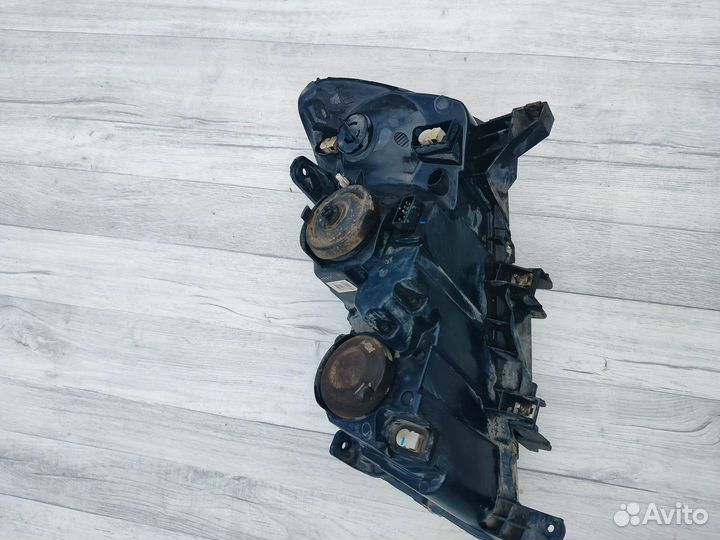 Фара правая Geely Emgrand EC7 2014