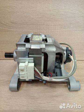 Двигатель стиральной машины Indesit Ariston