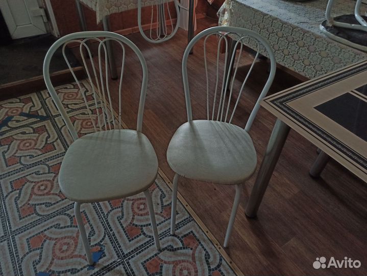 Стулья и столы