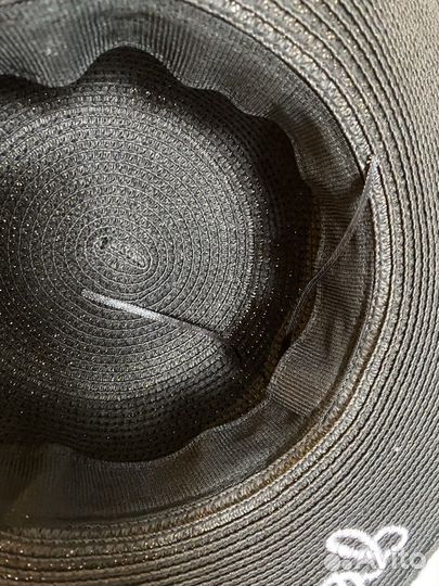 Женская черная шляпа
